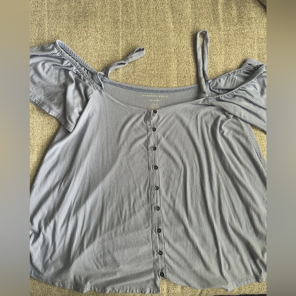 American Eagle off shoulder shirt